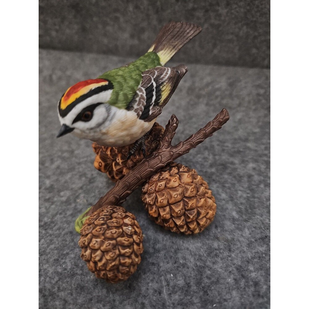Lenox Golden Crowned Kinglet Figurine Garden Bird Collection Porcelain 1991 Box